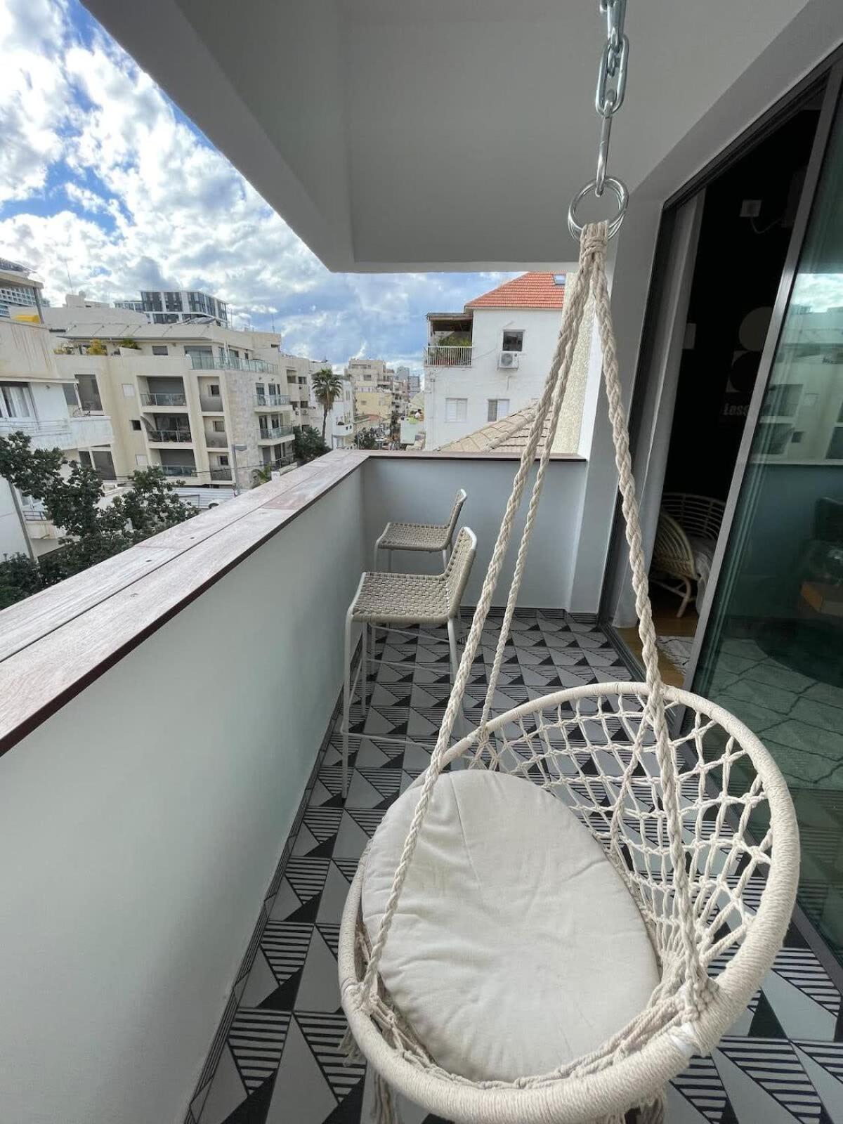 Loft Boutique With Balcony Apartment Tel Aviv Exterior photo